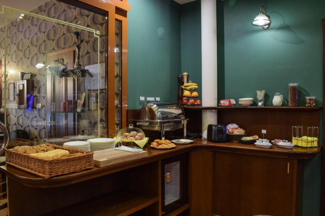 La Rosa Hotel